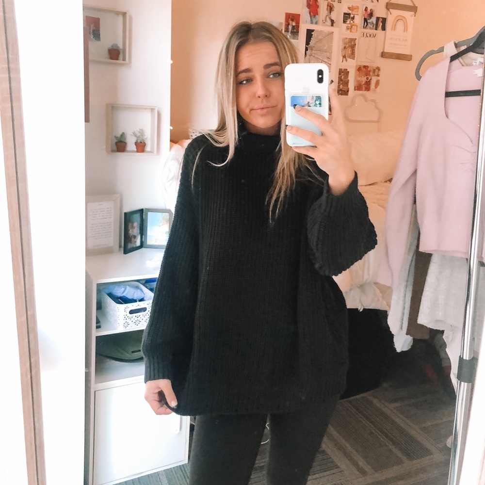 American Eagle Black Turtleneck Sweater!! - Picture 1 of 10